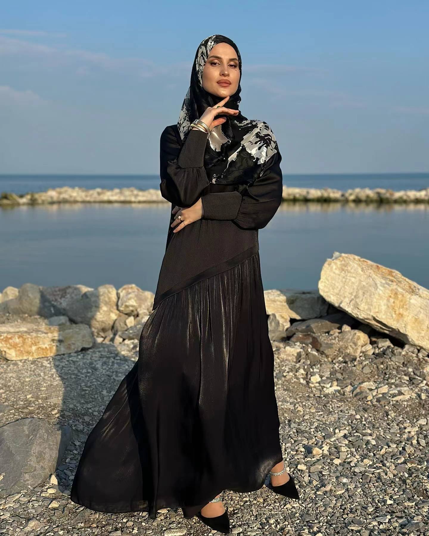 Women's Muslim Style Satin Stitching Design Elegant Fashion Dress