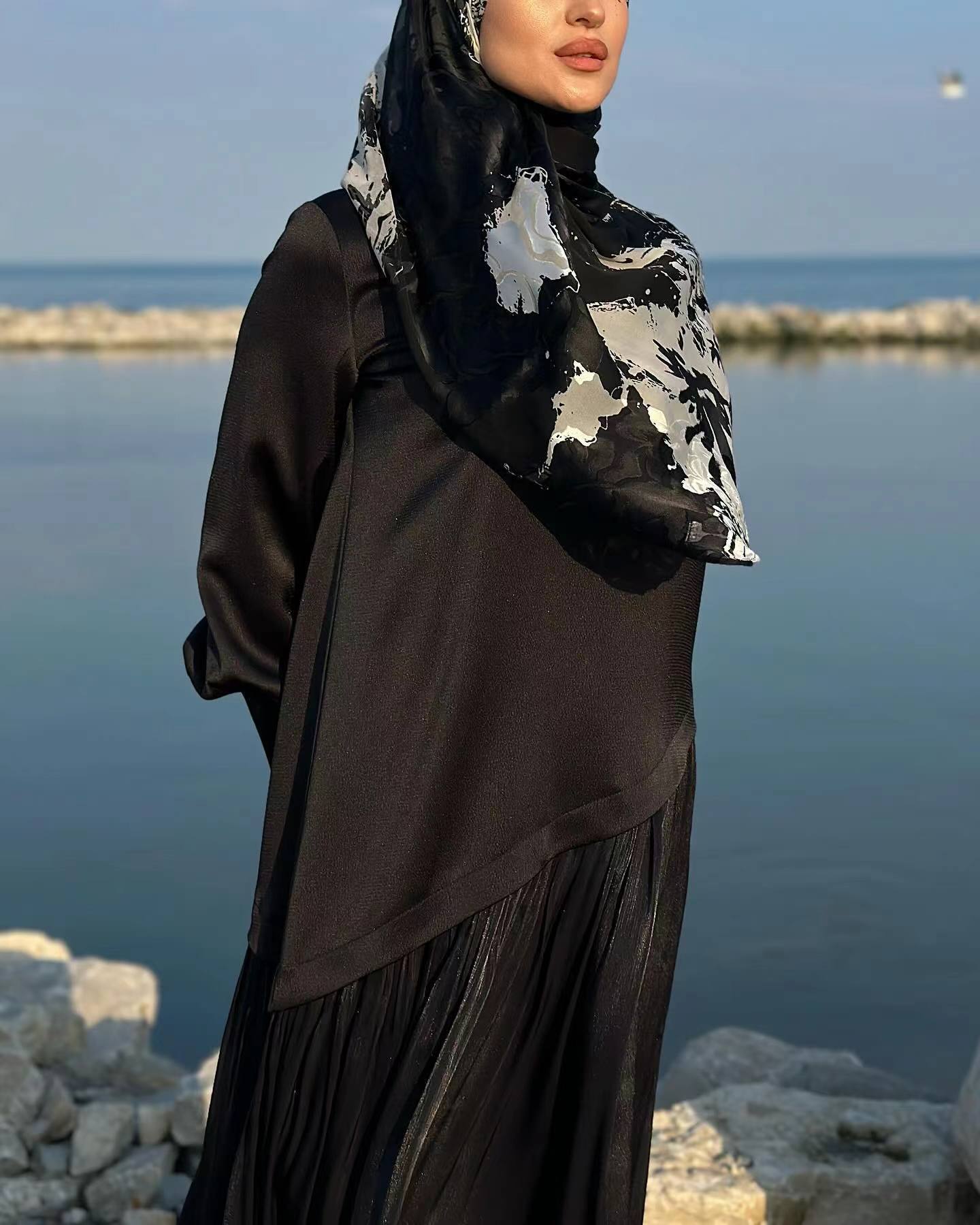 Women's Muslim Style Satin Stitching Design Elegant Fashion Dress